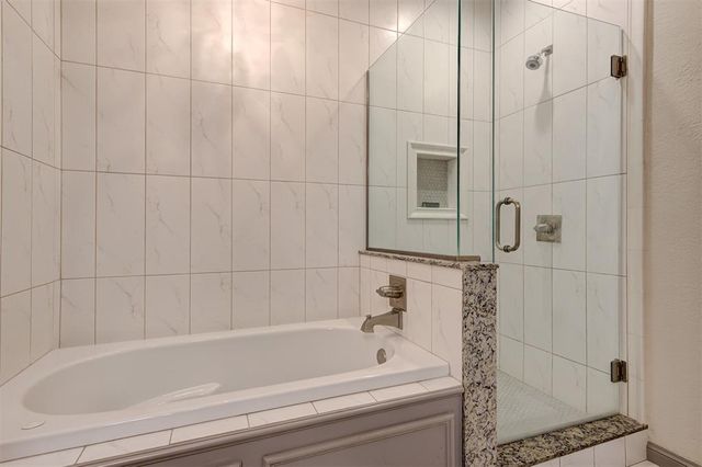 8670 N May Avenue 49D, Oklahoma City, OK 73120