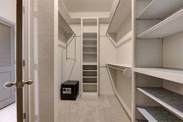 8670 N May Avenue 49D, Oklahoma City, OK 73120