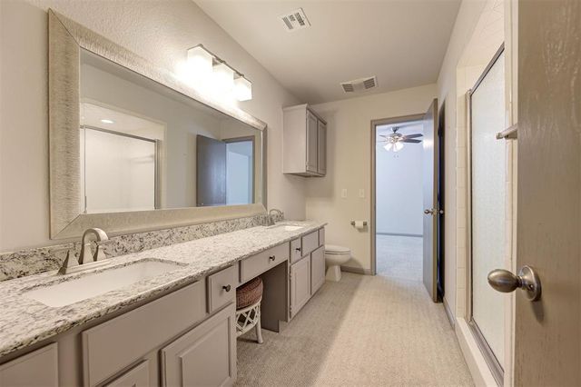 8670 N May Avenue 49D, Oklahoma City, OK 73120