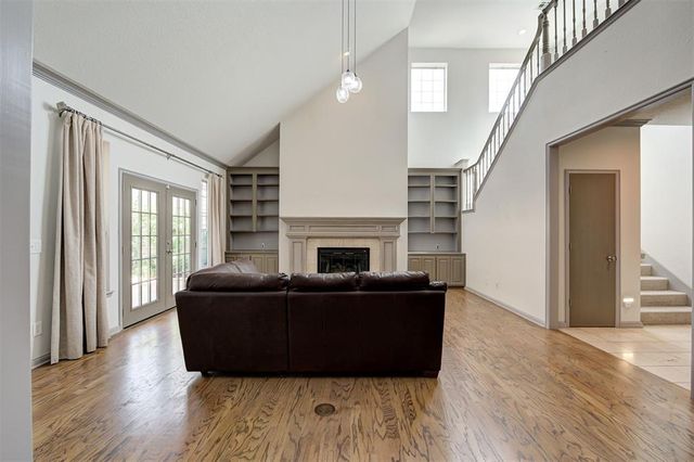 8670 N May Avenue 49D, Oklahoma City, OK 73120