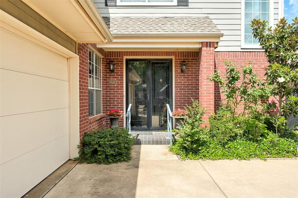 8670 N May Avenue 49D, Oklahoma City, OK 73120