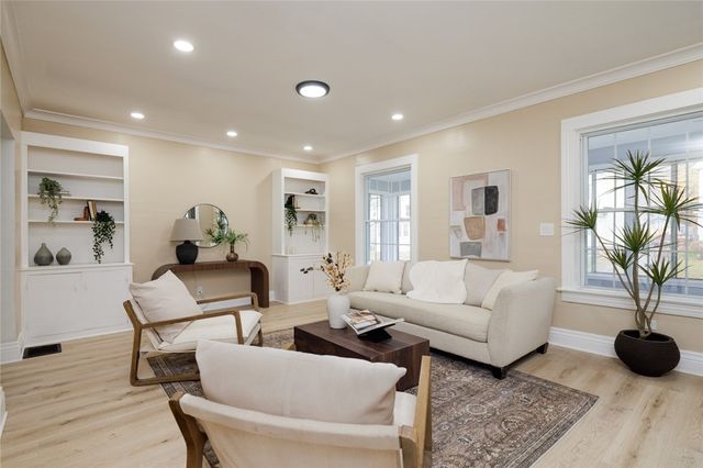 353 Sawyer Street, Rochester, NY 14619