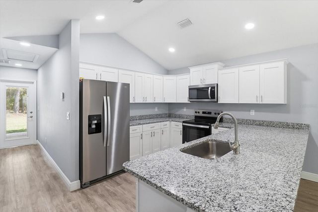 9373 N PEACHTREE WAY, Citrus Springs, FL 34434