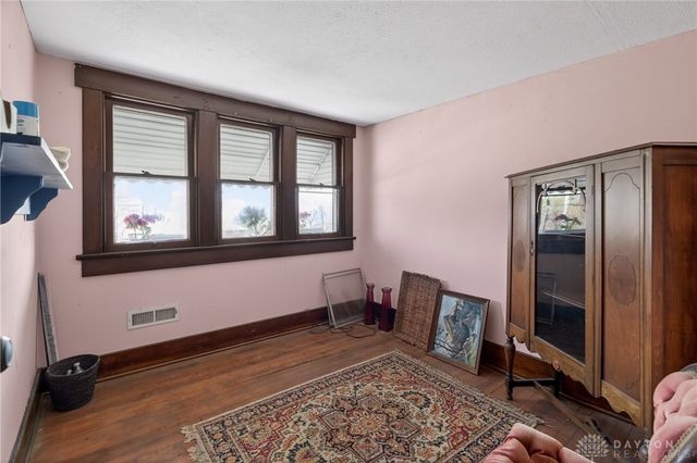 9475 N Dixie Drive, Vandalia, OH 45414