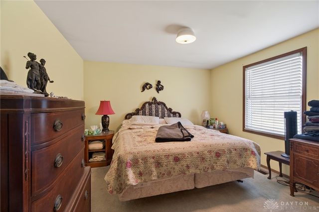 9475 N Dixie Drive, Vandalia, OH 45414