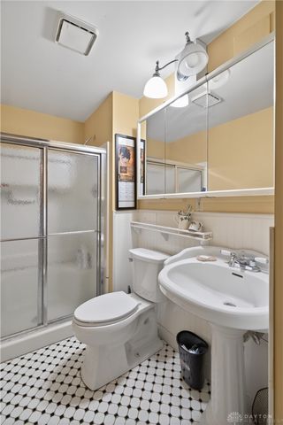 9475 N Dixie Drive, Vandalia, OH 45414