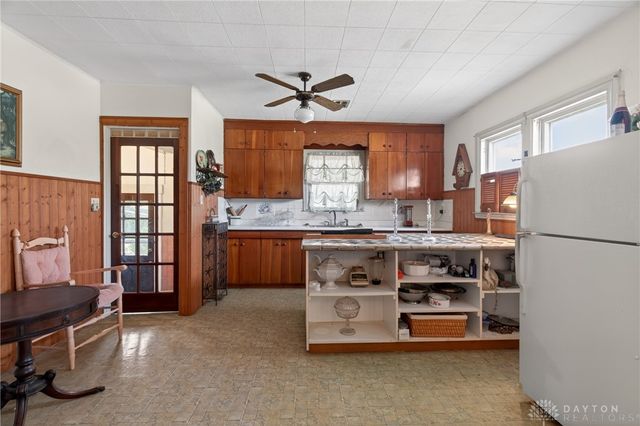 9475 N Dixie Drive, Vandalia, OH 45414