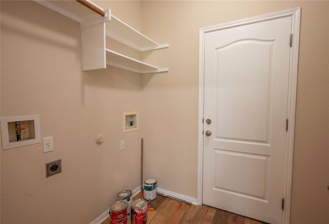 2070 Intrepid DR, Buda, TX 78610