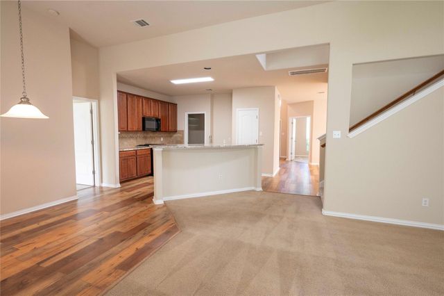 2070 Intrepid DR, Buda, TX 78610