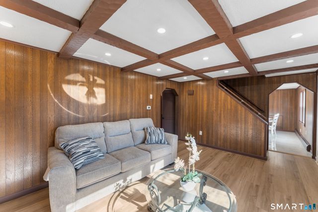 246 Main Street, East Hartford, CT 06118