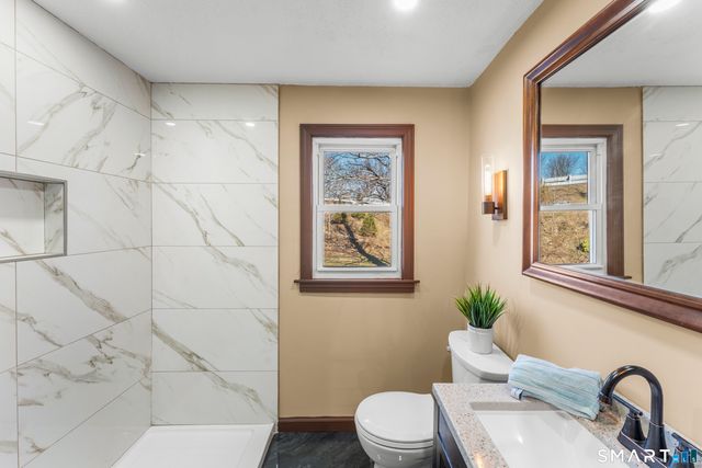 246 Main Street, East Hartford, CT 06118