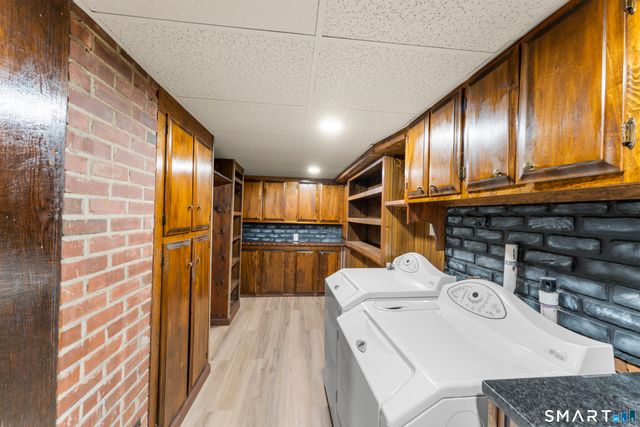 246 Main Street, East Hartford, CT 06118