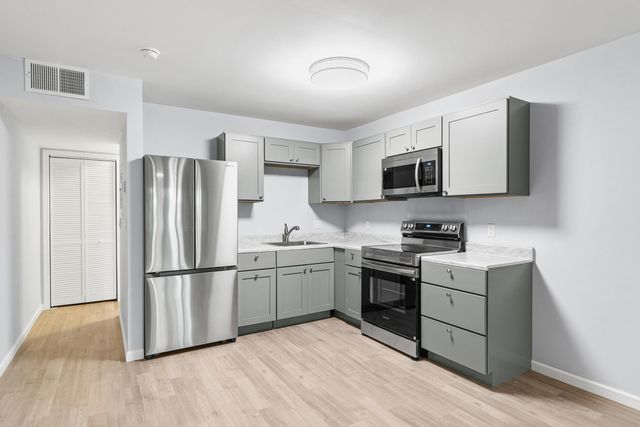 210 Pelham Road 109B, Fort Walton Beach, FL 32547