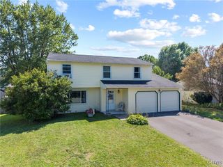 4158 Rancho Park Drive, Clay, NY 13090