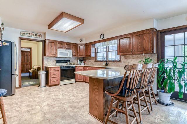 12 Church Lane, East Brunswick, NJ 08816