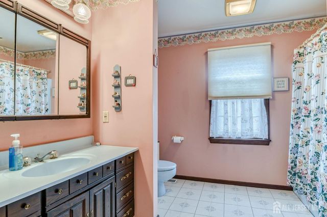 12 Church Lane, East Brunswick, NJ 08816