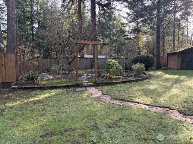 828 Island Blvd, Fox Island, WA 98333