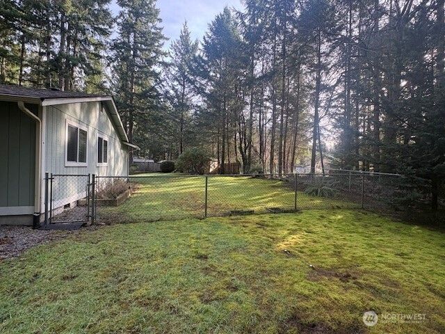 828 Island Blvd, Fox Island, WA 98333