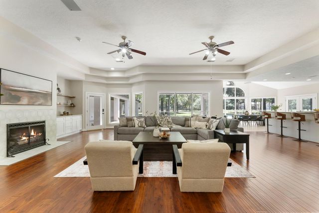 8711 Sendera Drive, Magnolia, TX 77354