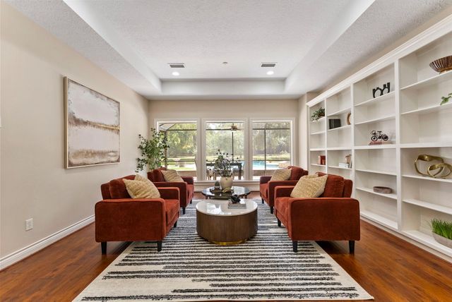 8711 Sendera Drive, Magnolia, TX 77354