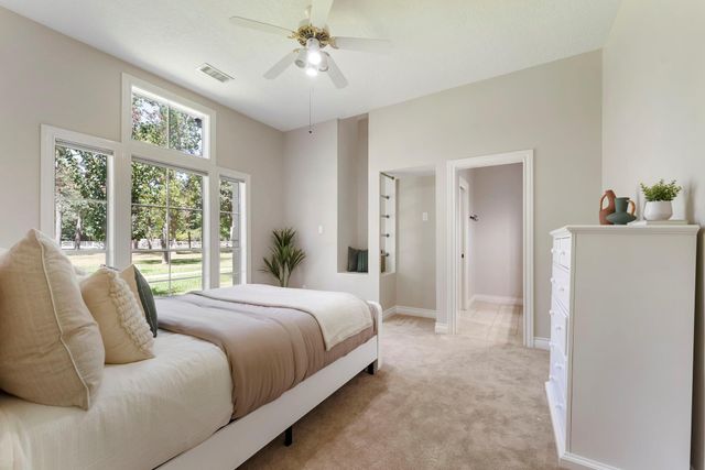 8711 Sendera Drive, Magnolia, TX 77354