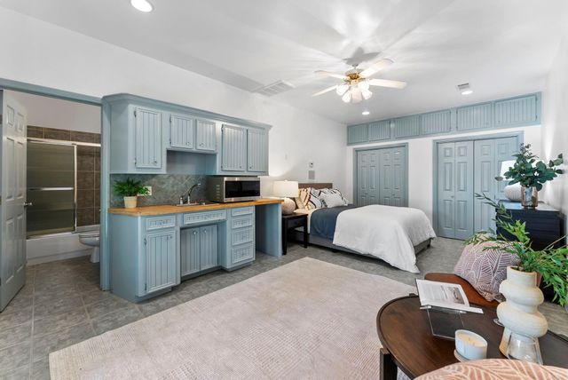8711 Sendera Drive, Magnolia, TX 77354