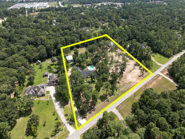 8711 Sendera Drive, Magnolia, TX 77354