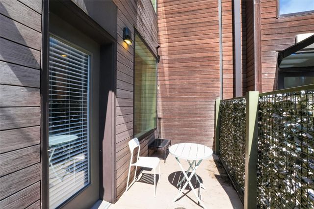 1800 E 4th ST 202, Austin, TX 78702
