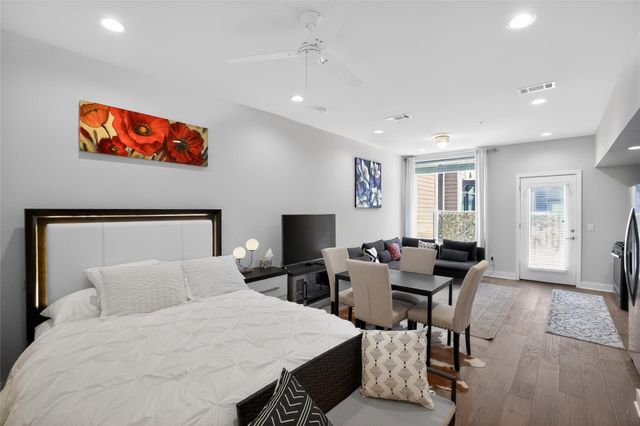 1800 E 4th ST 202, Austin, TX 78702