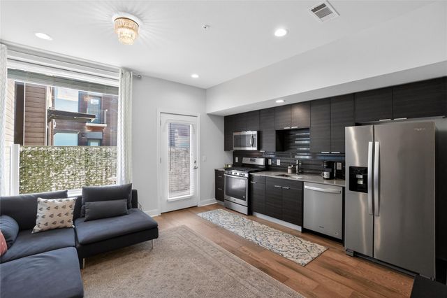 1800 E 4th ST 202, Austin, TX 78702