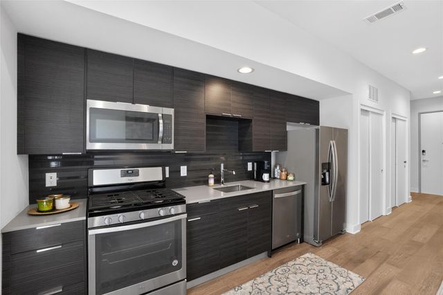 1800 E 4th ST 202, Austin, TX 78702
