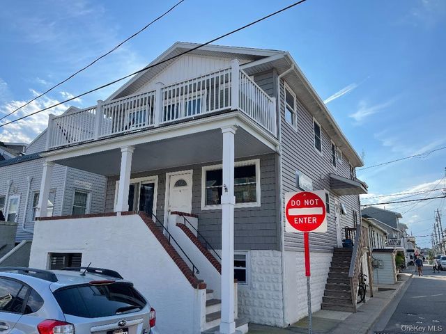21 Maryland Avenue C, Long Beach, NY 11561