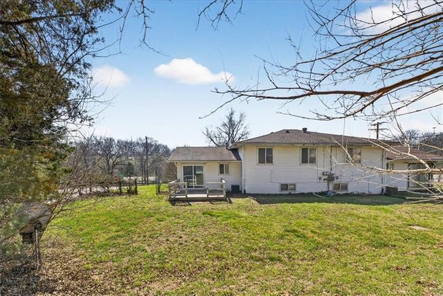 4302-4 NW 56 Street, Kansas City, MO 64151