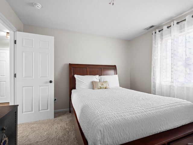 5215 Keswick Lane, Fort Wayne, IN 46835