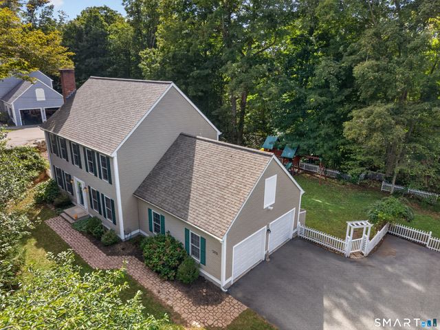 589 Town Street, East Haddam, CT 06423