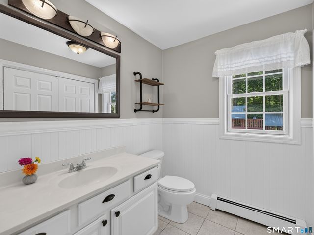 589 Town Street, East Haddam, CT 06423