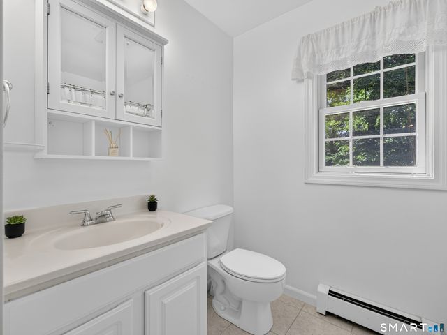 589 Town Street, East Haddam, CT 06423
