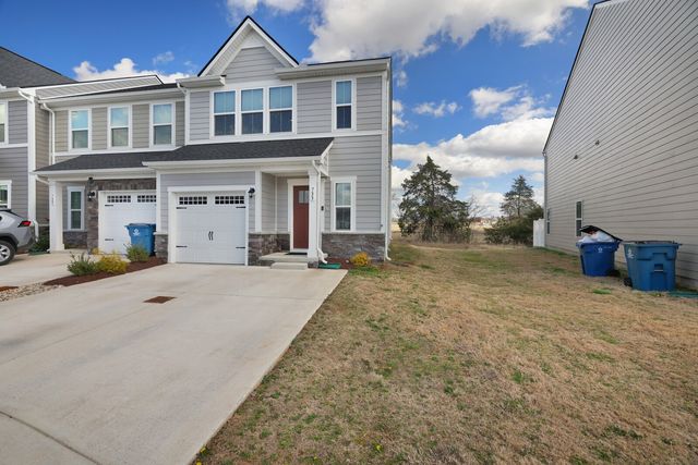 733 Lipizanner Ln, Smyrna, TN 37167