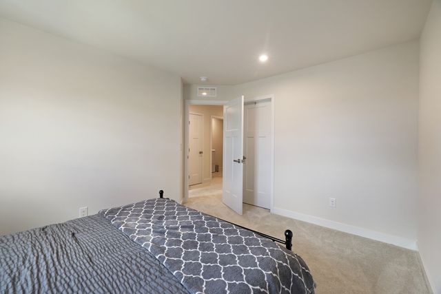 733 Lipizanner Ln, Smyrna, TN 37167