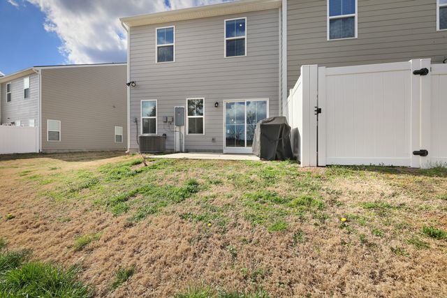 733 Lipizanner Ln, Smyrna, TN 37167