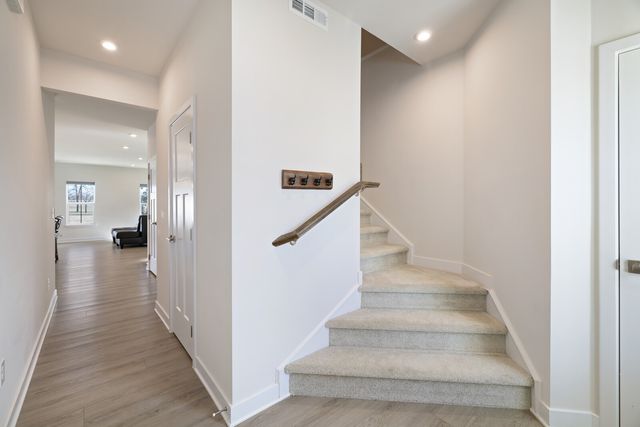 733 Lipizanner Ln, Smyrna, TN 37167