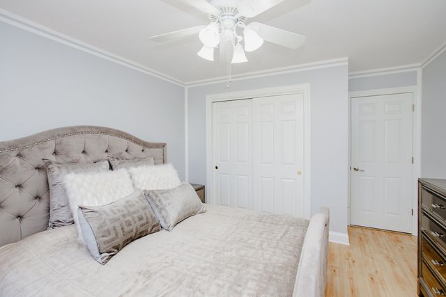 938 Aberdeen Drive, Crystal Lake, IL 60014