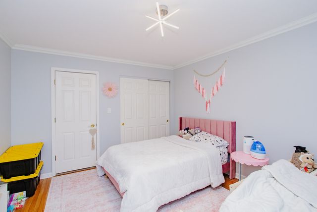 938 Aberdeen Drive, Crystal Lake, IL 60014