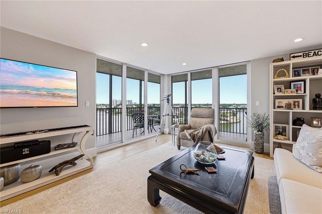 10420 Gulf Shore DR 161, Naples, FL 34108