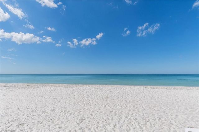 10420 Gulf Shore DR 161, Naples, FL 34108