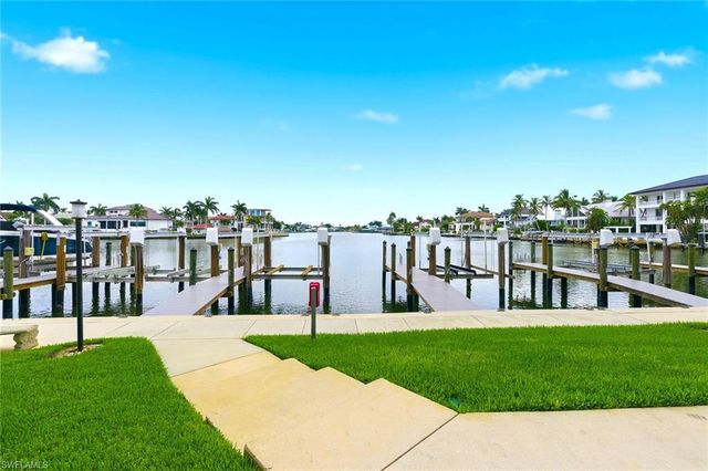 10420 Gulf Shore DR 161, Naples, FL 34108