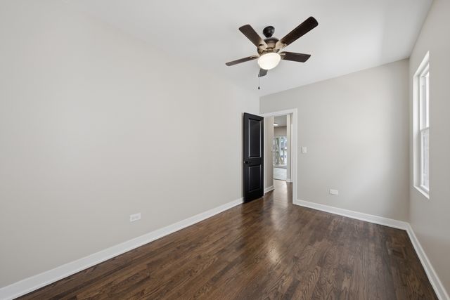 6828 S Champlain Avenue, Chicago, IL 60637