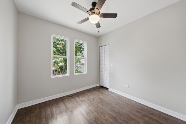 6828 S Champlain Avenue, Chicago, IL 60637