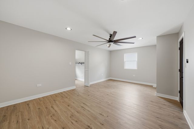 6828 S Champlain Avenue, Chicago, IL 60637