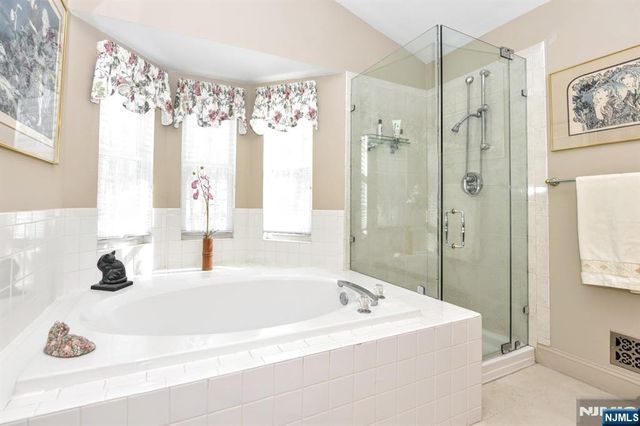 473 Mahogany Court 473, Mahwah, NJ 07430